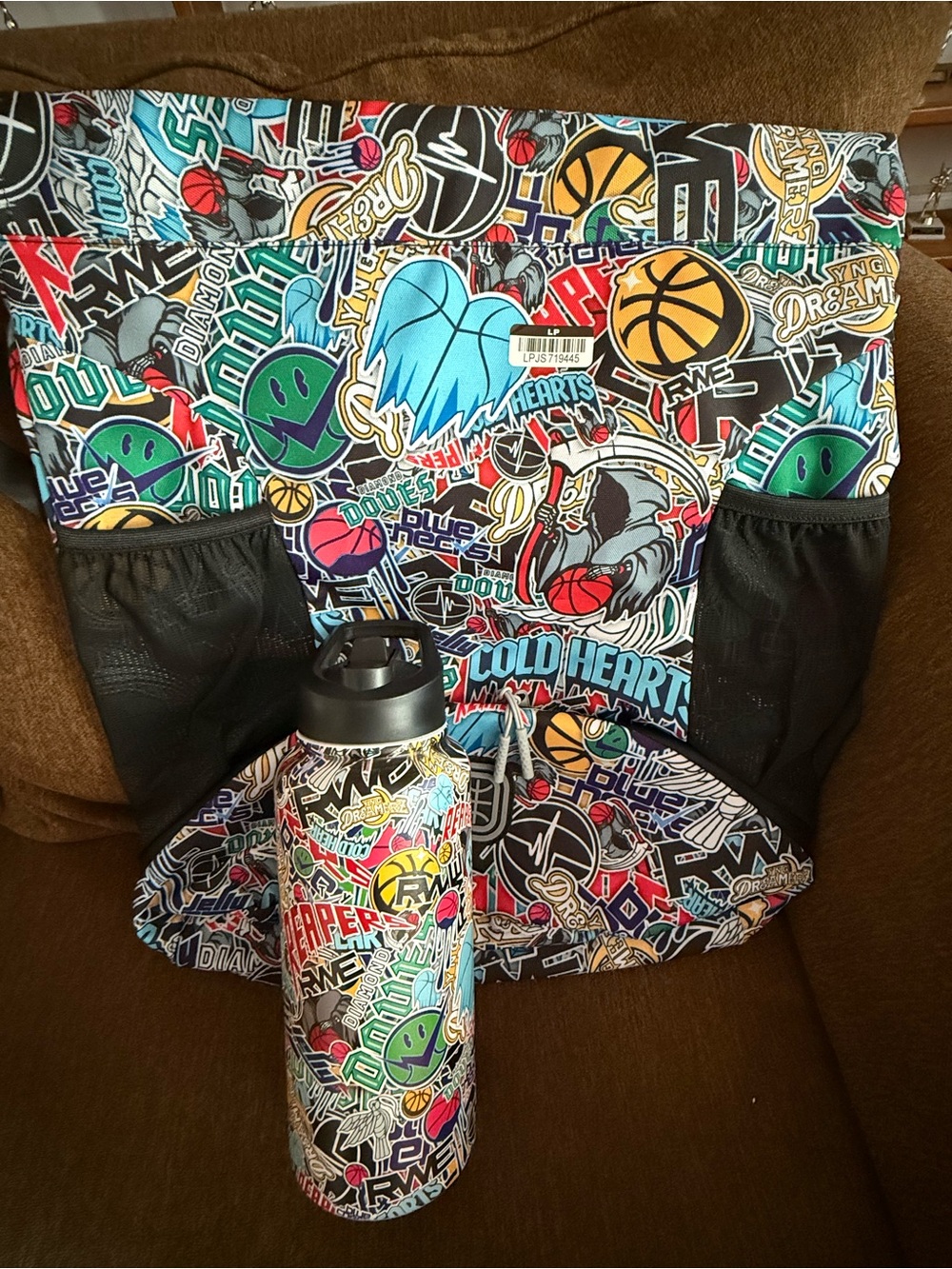 Overtime Elite Cinch Sports Drawstring Bag w/ Shoe Compartment & water bottle
